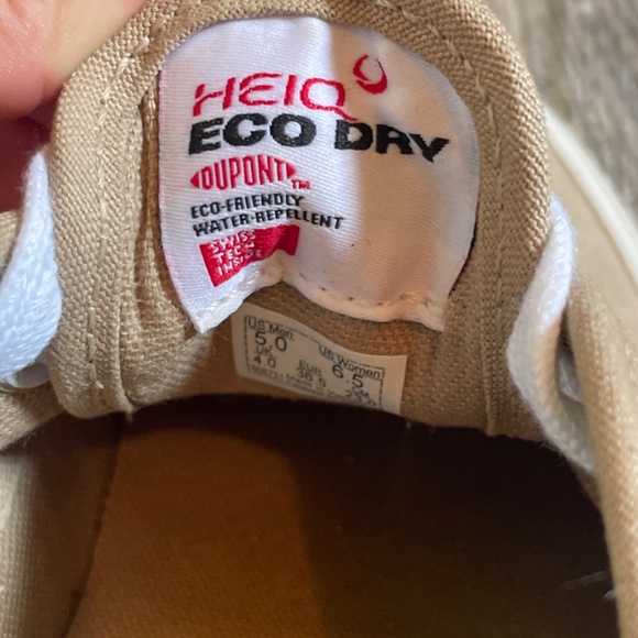 Tan Suede Vans - Picture 2 of 3